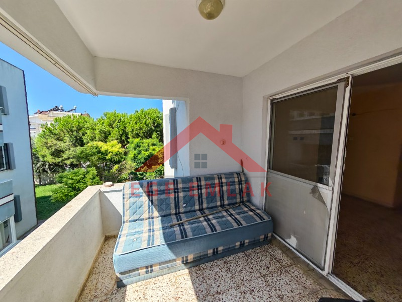 Didim Efeler Seçkin Başak Sitesi'nde Tadilatlık 2+1 Satılık Daire