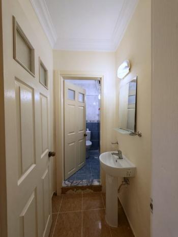 Didim Efeler Mahallesi’nde Boş, Boyalı Salonlu 2+1 Satılık Ara Kat Daire