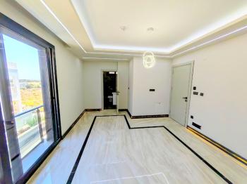 Didim Altınkum’da Deniz Manzaralı Havuzlu Sıfır 4+1 Müstakil Villa