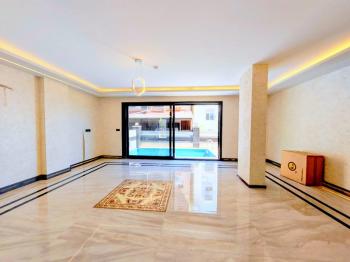 Didim Altınkum’da Deniz Manzaralı Havuzlu Sıfır 4+1 Müstakil Villa