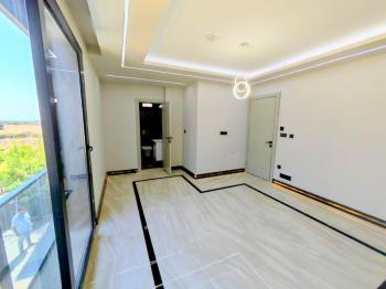 Didim Altınkum’da Deniz Manzaralı Havuzlu Sıfır 4+1 Müstakil Villa