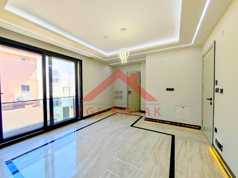 Didim Altınkum’da Deniz Manzaralı Havuzlu Sıfır 4+1 Müstakil Villa