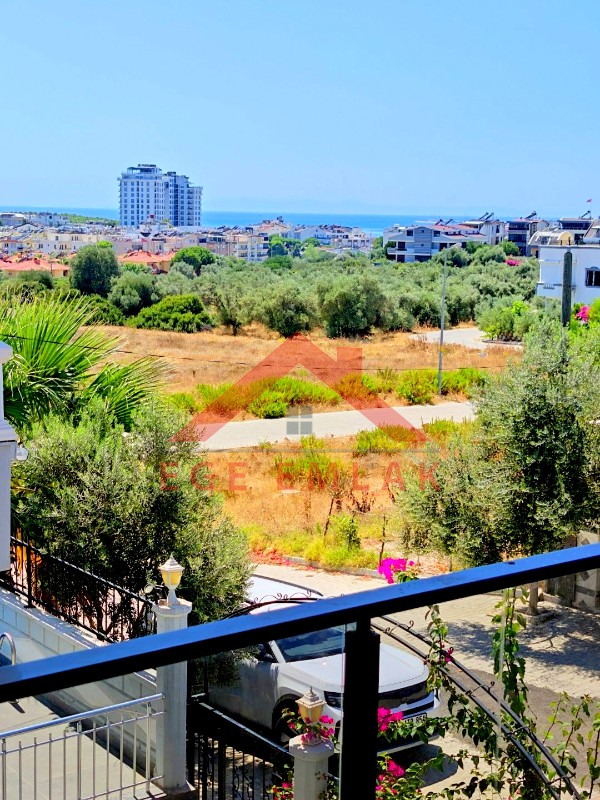 Didim Altınkum’da Deniz Manzaralı Havuzlu Sıfır 4+1 Müstakil Villa