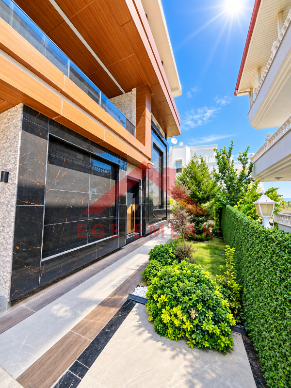 Didim Altınkum’da Deniz Manzaralı Havuzlu Sıfır 4+1 Müstakil Villa