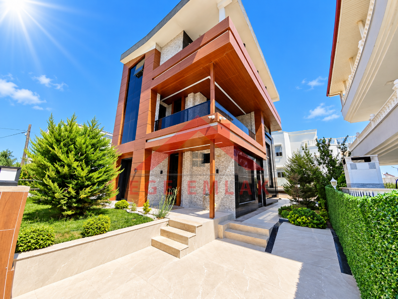 Didim Altınkum’da Deniz Manzaralı Havuzlu Sıfır 4+1 Müstakil Villa