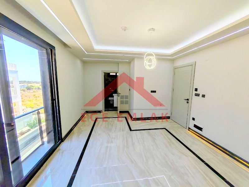 Didim Altınkum’da Deniz Manzaralı Havuzlu Sıfır 4+1 Müstakil Villa