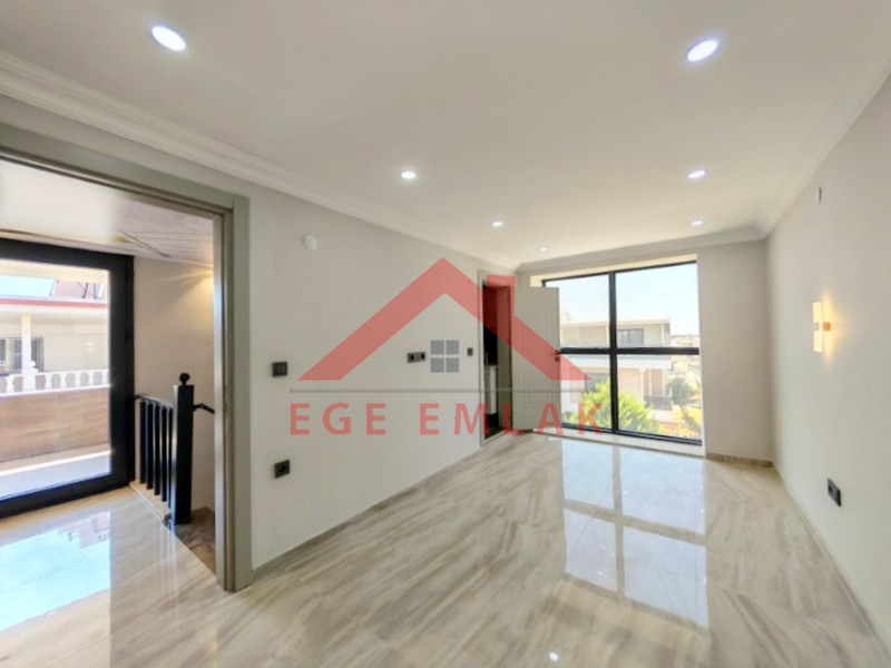 Didim Altınkum’da Deniz Manzaralı Havuzlu Sıfır 4+1 Müstakil Villa