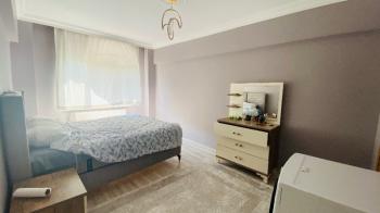 DijitalEmlak’tan Beşevler Konak’ta Satılık 140 m2 masrafsız Daire. 