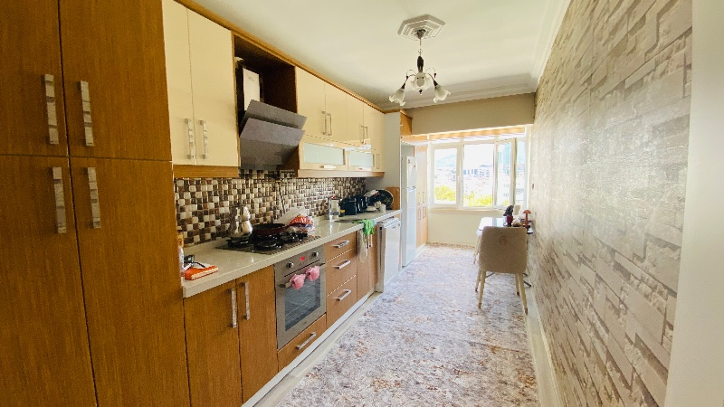 DijitalEmlak’tan Beşevler Konak’ta Satılık 140 m2 masrafsız Daire. 