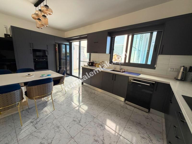 MİNARELİKÖY'DE (DAİRE TAKASINA AÇIK) FUL EŞYALI 3+1 BAHÇELİ MÜSTAKİL EV 