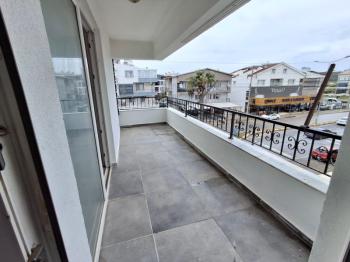 Didim Cumhuriyet Mahallesi’nde Kiralık 2+1 Kapalı Mutfaklı Ara Kat Daire