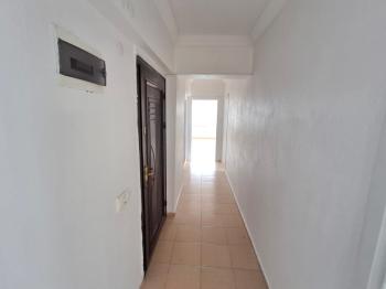 Didim Cumhuriyet Mahallesi’nde Kiralık 2+1 Kapalı Mutfaklı Ara Kat Daire