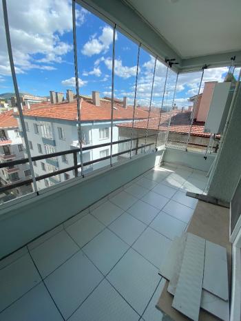 GÜVENAY - ÇORUM KARAKEÇİLİ MAHALLESİ FATİH CADDESİ ÜZERİ 3+1  KİRALIK DAİRE