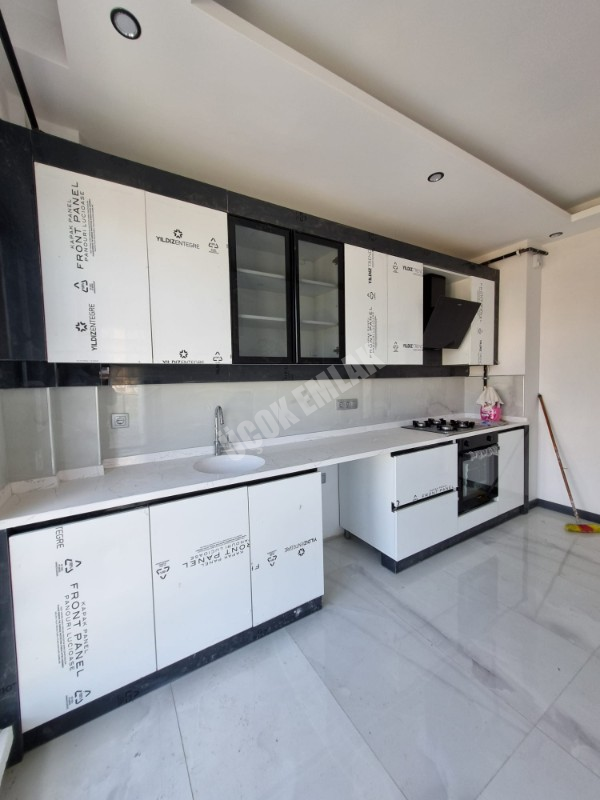 AFYON ÜÇOK EMLAKTAN FATİH MAH 3+1 110M² SIFIR EBEVEYN BANYOLU SATILIK DAİRE 
