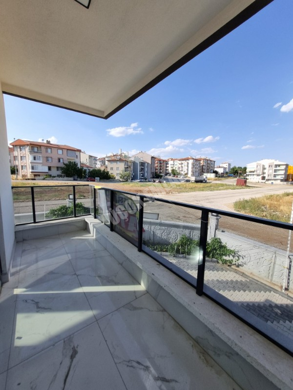 AFYON ÜÇOK EMLAKTAN FATİH MAH 3+1 110M² SIFIR EBEVEYN BANYOLU SATILIK DAİRE 