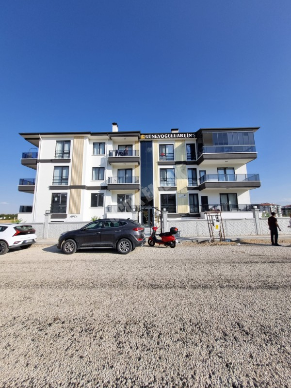 AFYON ÜÇOK EMLAKTAN FATİH MAH 3+1 110M² SIFIR EBEVEYN BANYOLU SATILIK DAİRE 