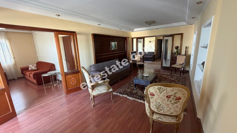 Lefkoşa Köşklüçiftlik'de Kiralık 3+2 daire