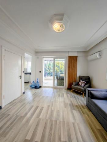 Didim Yeni Mahalle’de Altınkum’a Yakın Eşyalı 2+1 Ara Kat Satılık Daire