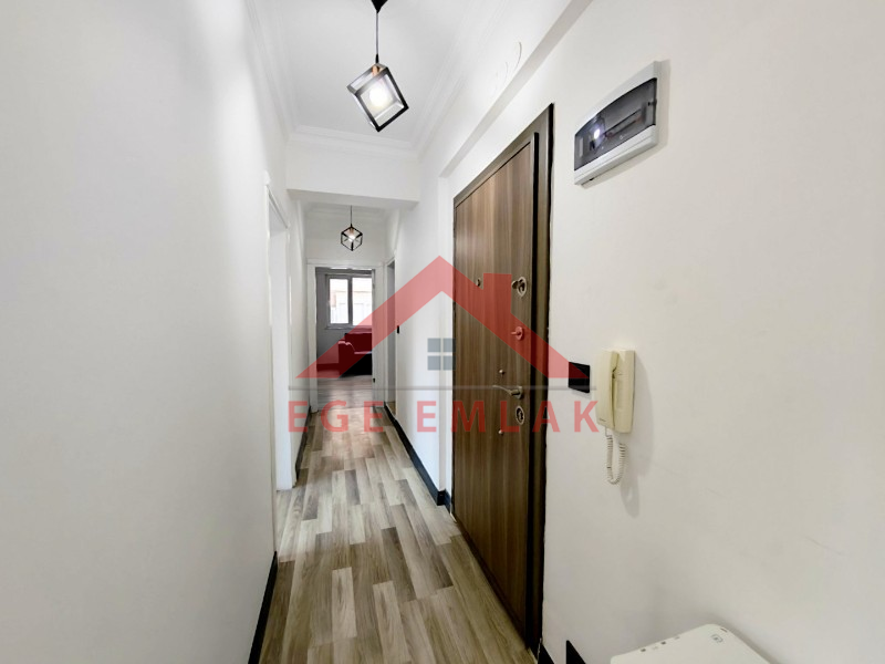 Didim Yeni Mahalle’de Altınkum’a Yakın Eşyalı 2+1 Ara Kat Satılık Daire
