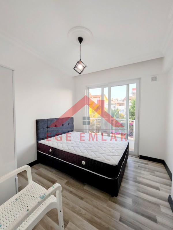 Didim Yeni Mahalle’de Altınkum’a Yakın Eşyalı 2+1 Ara Kat Satılık Daire