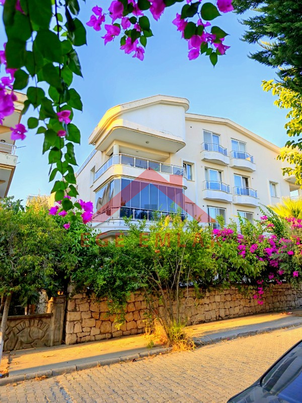 Didim Yeni Mahalle’de Altınkum’a Yakın Eşyalı 2+1 Ara Kat Satılık Daire