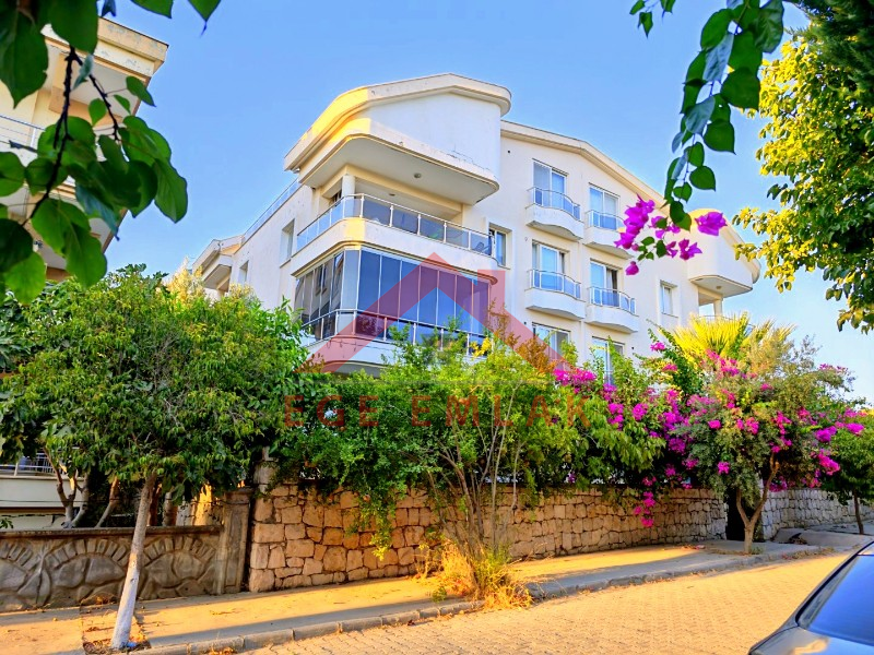 Didim Yeni Mahalle’de Altınkum’a Yakın Eşyalı 2+1 Ara Kat Satılık Daire