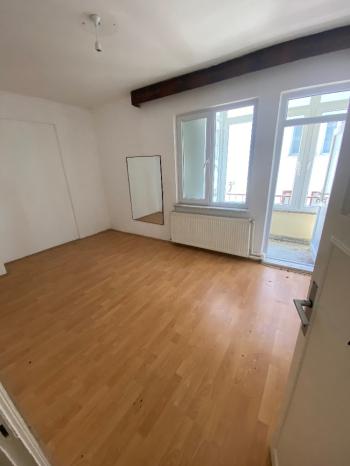 GÜVENAY - ÇORUM ÜÇTUTLAR MAHALLESİ ALBAYRAK CADDESİ ÜZERİ KİRALIK DAİRE