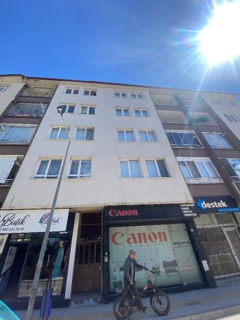 GÜVENAY - ÇORUM ÜÇTUTLAR MAHALLESİ ALBAYRAK CADDESİ ÜZERİ KİRALIK DAİRE
