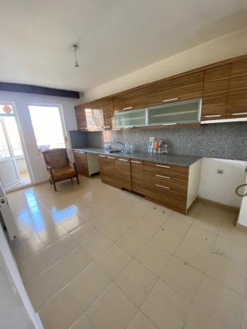 GÜVENAY -ÇORUM ÜÇTUTLAR MAHALLESİ ALBAYRAK CADDESİ ÜZERİ KİRALIK DAİRE