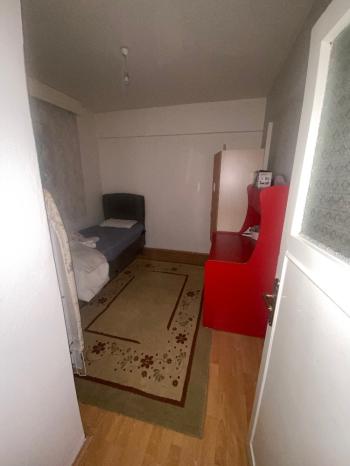 GÜVENAY - ÇORUM YENİYOL MAHALLESİ MEVLANA ÇARŞISI KARŞISINDA KİRALIK 2+1 DAİRE