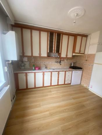 GÜVENAY - ÇORUM YENİYOL MAHALLESİ MEVLANA ÇARŞISI KARŞISINDA KİRALIK 2+1 DAİRE