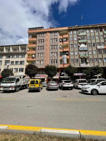 Güvenay - Çorum Yavruturna Mah.  Askerlik Şübesi Yanın da Satılık Dubleks 4+1 Satılık Daire 