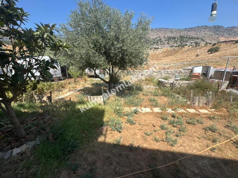 GİRNE BOĞAZDA TÜRK MALI BAHÇELİ İKİZ MÜSTAKİL EV 