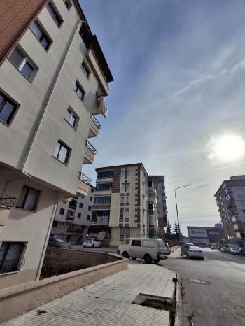 GÜVENAY - ÇORUM ULUKAVAK MAH. TEKCEVİZ MEVKİNDE SATILIK 7+2 DUBLEKS FIRSAT DAİRE