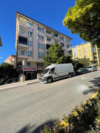 Güvenay - Çorum Bahçelievler Bahar Caddesi Üzerin de Kiralık 3+1 Geniş Daire 