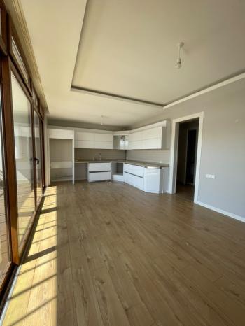 GÜVENAY - ÇORUM ÜÇTUTLAR MAH. AHÇILAR TAVUKLUK’TA KİRALIK 180 M² 4+1 LÜKS DAİRE