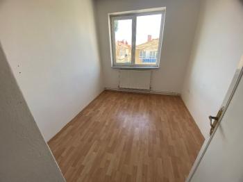 GÜVENAY - ÇORUM  GÜLABİBEY MAH. KAFKASEVLERİ KİRALIK 3+1 DAİRE