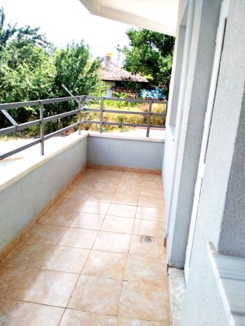 GÜVENAY - ÇORUM KALE MAH. ATA CADDESİ ÜZERİ KİRALIK 4+1 DAİRE
