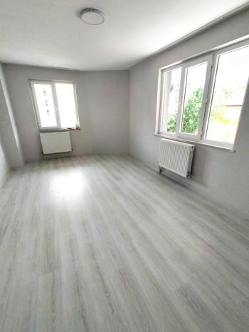 GÜVENAY - ÇORUM KALE MAH. ATA CADDESİ ÜZERİ KİRALIK 4+1 DAİRE
