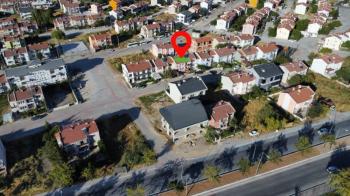 AFYON ÜÇOK EMLAKTAN OSMANGAZİ MAH 300M² LÜKS ARSA ÜSTÜNDE KOMPLE SATILIK BİNA