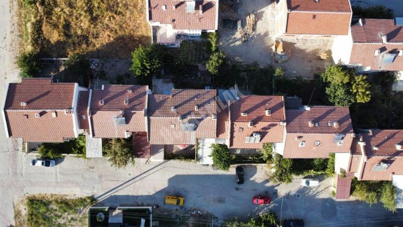 AFYON ÜÇOK EMLAKTAN OSMANGAZİ MAH 300M² LÜKS ARSA ÜSTÜNDE KOMPLE SATILIK BİNA