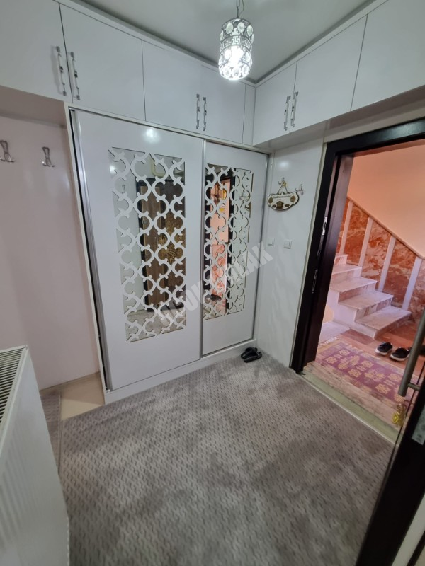 AFYON ÜÇOK EMLAKTAN OSMANGAZİ MAH 300M² LÜKS ARSA ÜSTÜNDE KOMPLE SATILIK BİNA