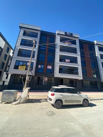GÜVENAY - ÇORUM BAHÇELİEVLER ORTAOKULU ARKASINDA 4+0 SIFIR SATILIK DAİRE 