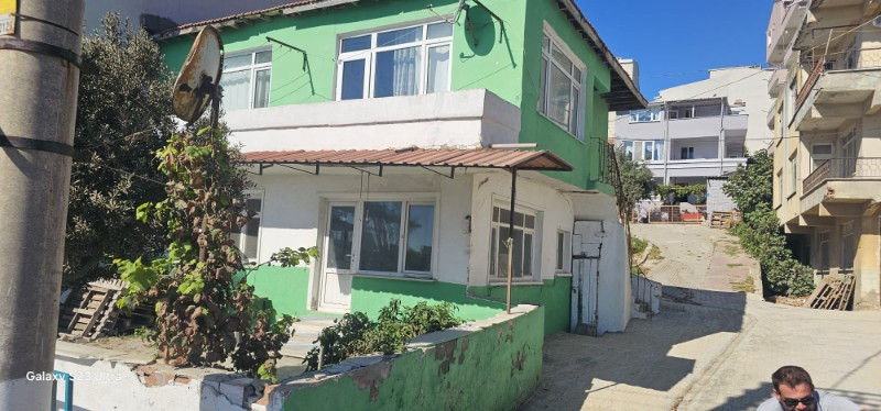 MARMARA’NIN İNCİSİNDE LİMAN ÖNÜ TİCARİ İMARLI PROJE VE BAHÇELİ EV