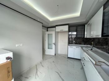 AFYON ÜÇOK EMLAKTAN MAREŞAL FEVZİ ÇAKMAK MAH 2+1 80M² SIFIR SATILIK DAİRE 