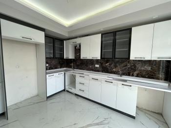 AFYON ÜÇOK EMLAKTAN MAREŞAL FEVZİ ÇAKMAK MAH 2+1 80M² SIFIR SATILIK DAİRE 