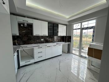 AFYON ÜÇOK EMLAKTAN MAREŞAL FEVZİ ÇAKMAK MAH 2+1 80M² SIFIR SATILIK DAİRE 