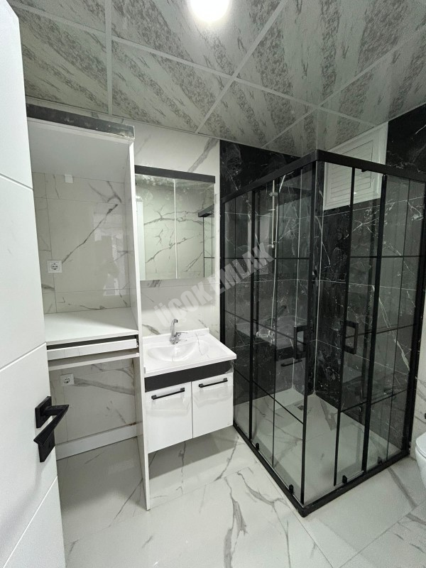 AFYON ÜÇOK EMLAKTAN MAREŞAL FEVZİ ÇAKMAK MAH 2+1 80M² SIFIR SATILIK DAİRE 