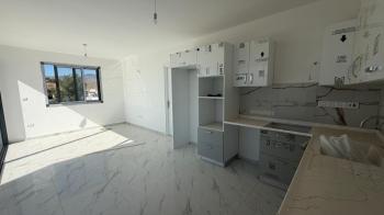 Lefkoşa Gönyeli'de SATILIK TÜRK KOÇANLI YENİ BİTMİŞ  2+1 PENTHOUSE
