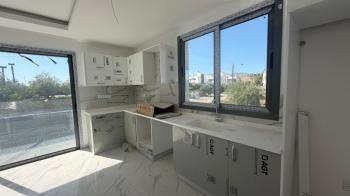 Lefkoşa Gönyeli'de SATILIK TÜRK KOÇANLI 3+1 ZEMİN KAT DAİRE